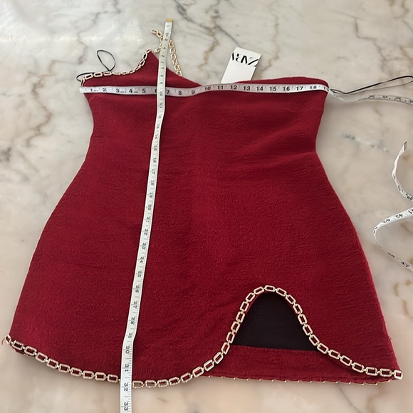 Zara Textured Tweed Boucle Asymmetric Chain Trim Mini Dress Red Gold Chain Sz L - Picture 4 of 17